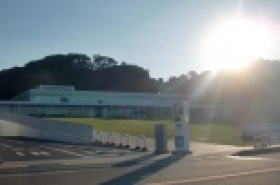 横須賀美術館